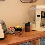 3-zimmer-appartement In Privatvilla, Zentrum, Kostenloser Parkplatz, Mit Gaestekarte * Merano