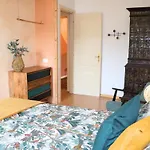 Διαμέρισμα - 3 Schlafzimmer Fuer 6 Gaeste - 100 M2 Fuer Freunde & Familien - Grosse Kueche & Tisch Fuer 6 - Kostenlos Parken - Bahnhof 5 Min - Zentrum 10 Min - Jugendstilvilla Mit Bergblick - Gaestekarte Inklusiv *