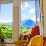 - 3 Schlafzimmer Fuer 6 Gaeste - 100 M2 Fuer Freunde & Familien - Grosse Kueche & Tisch Fuer 6 - Kostenlos Parken - Bahnhof 5 Min - Zentrum 10 Min - Jugendstilvilla Mit Bergblick - Gaestekarte Inklusiv *
