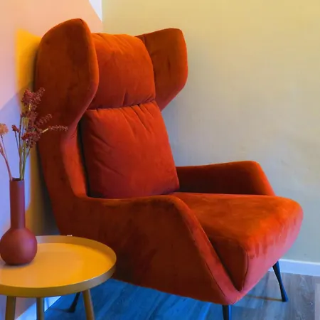 דירה 3-zimmer-appartement In Privatvilla, Zentrum, Kostenloser Parkplatz Mit Gaestekarte