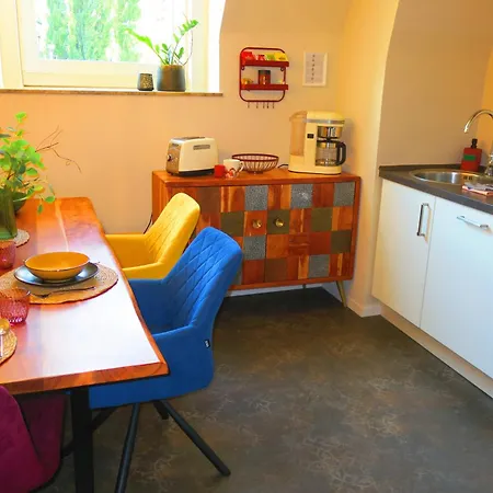 3-zimmer-appartement In Privatvilla, Zentrum, Kostenloser Parkplatz Mit Gaestekarte Appartement *