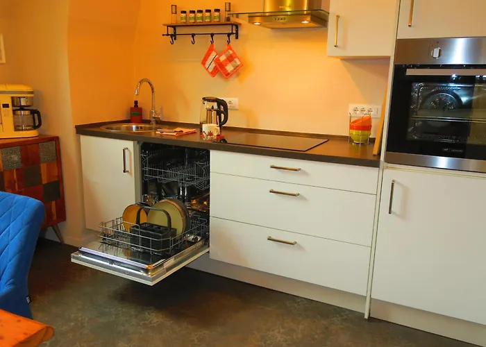 3-zimmer-appartement In Privatvilla, Zentrum, Kostenloser Parkplatz, Mit Gaestekarte شقة ميرانو